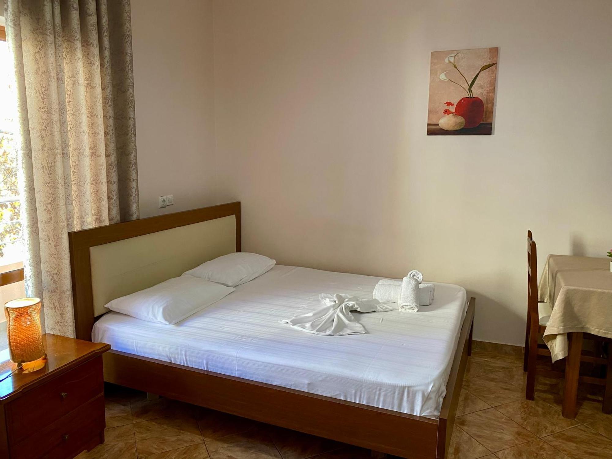 Hotel Metali Sarande Exterior photo